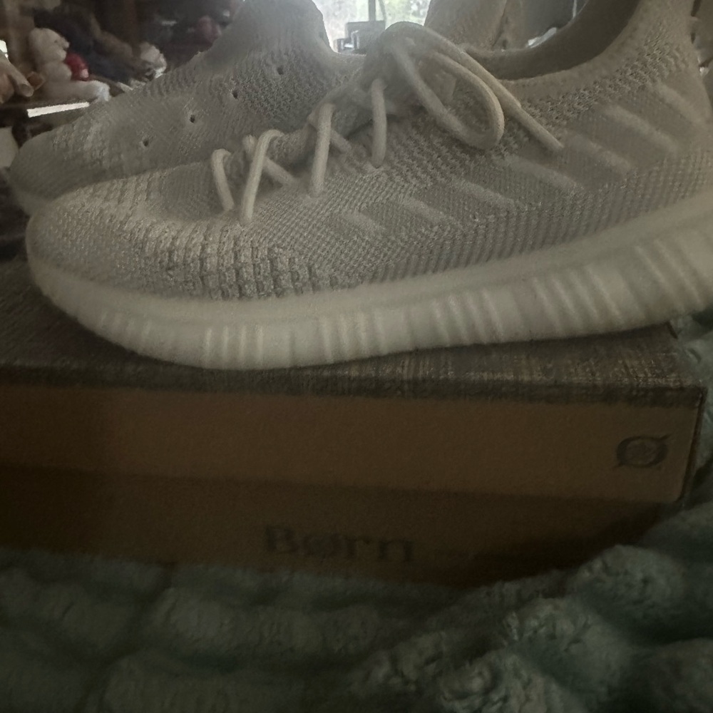 Avia White Athletic Shoes